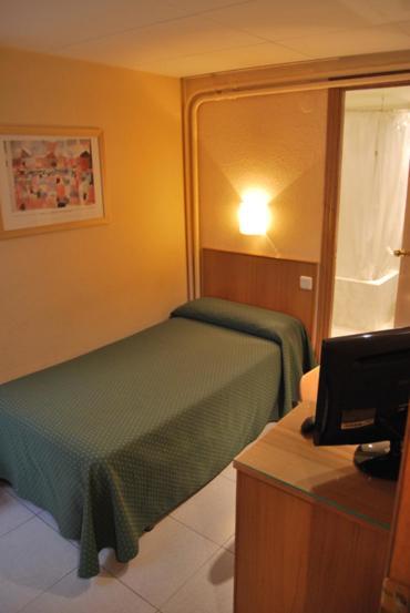 Hotel Goya Lleida Habitación foto